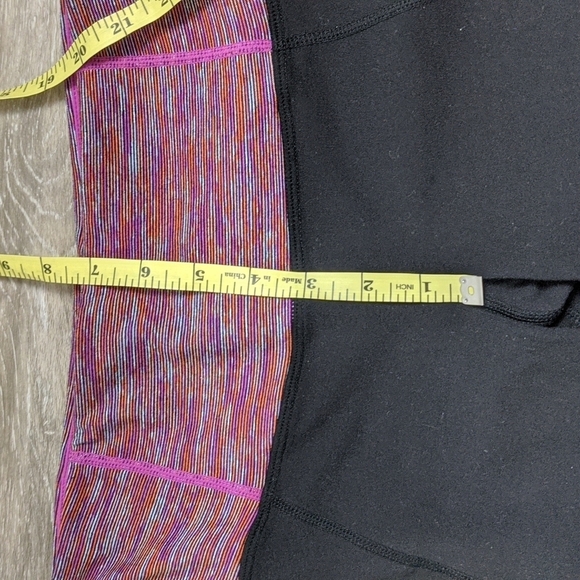 Lululemon Gather and Crow Crop Leggings Black/Wee Are From Space Pink sz 4 - Picture 5 of 12